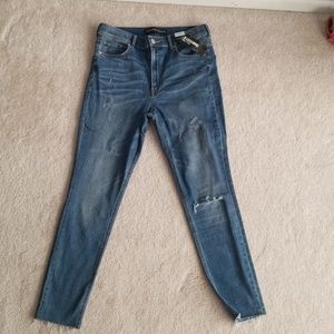 NWT Express distressed jeans